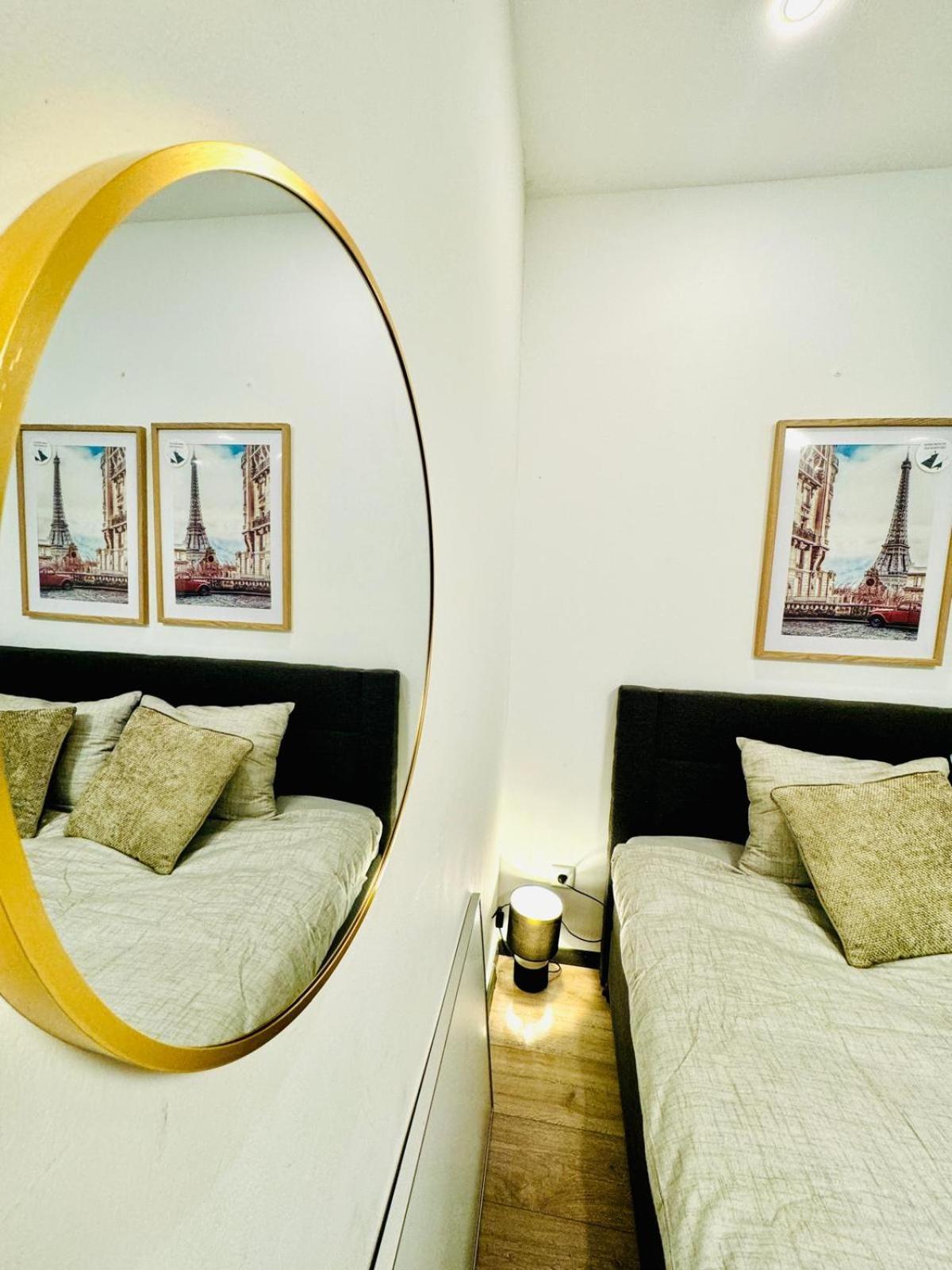 Central King Studio - 10 Mins Walk From Downtown Виена Екстериор снимка