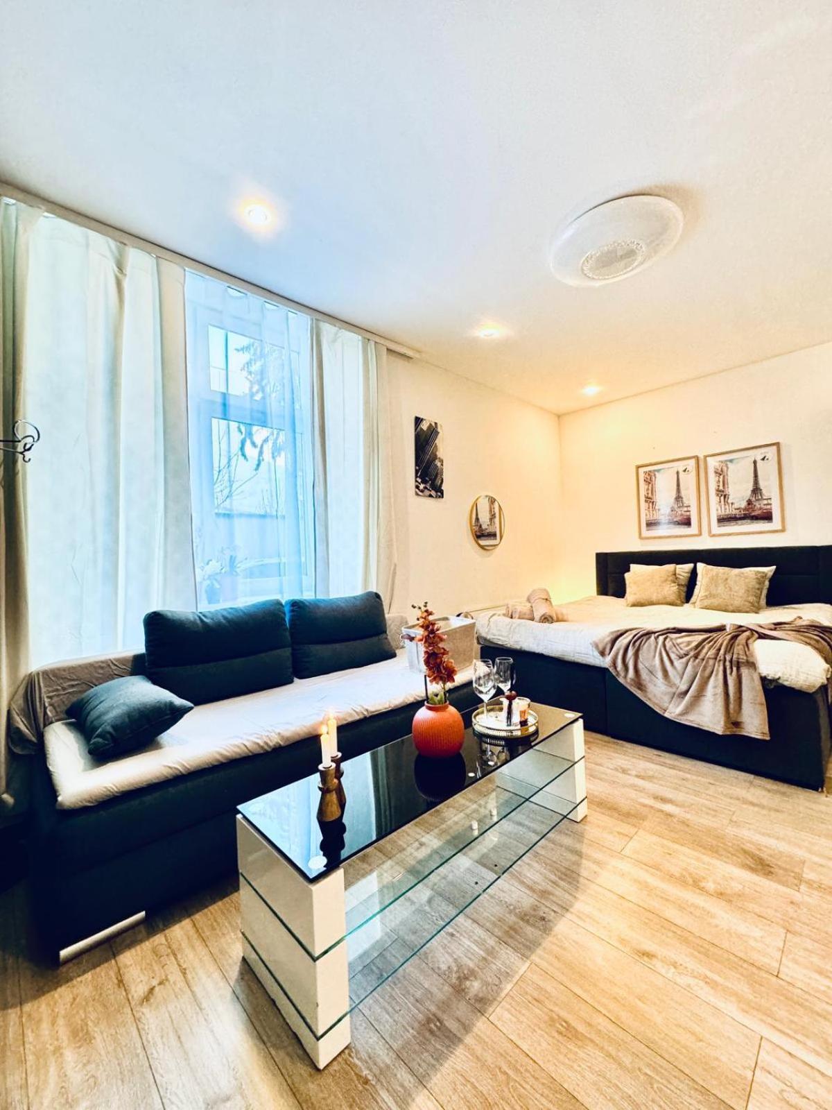 Central King Studio - 10 Mins Walk From Downtown Виена Екстериор снимка