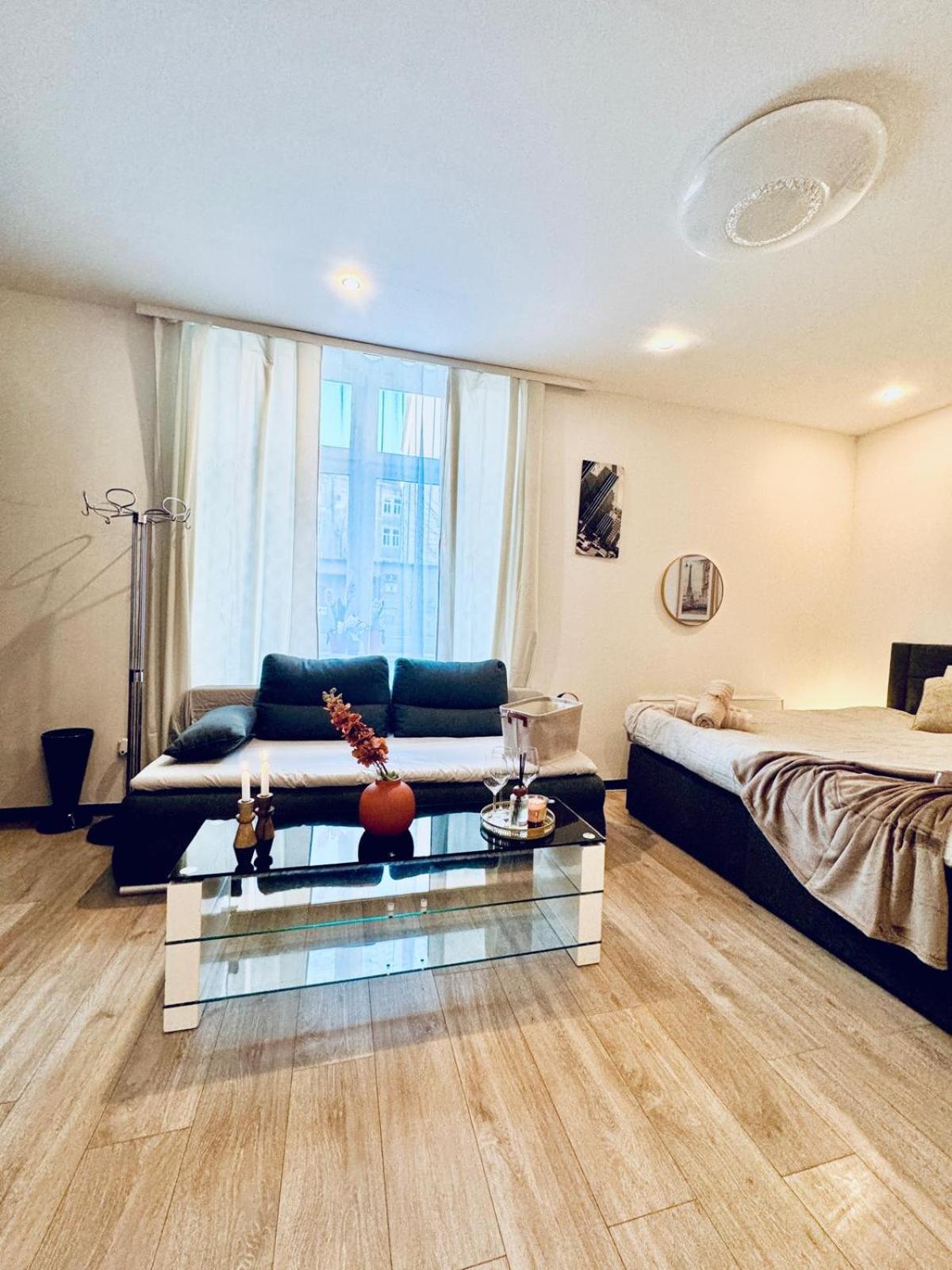 Central King Studio - 10 Mins Walk From Downtown Виена Екстериор снимка