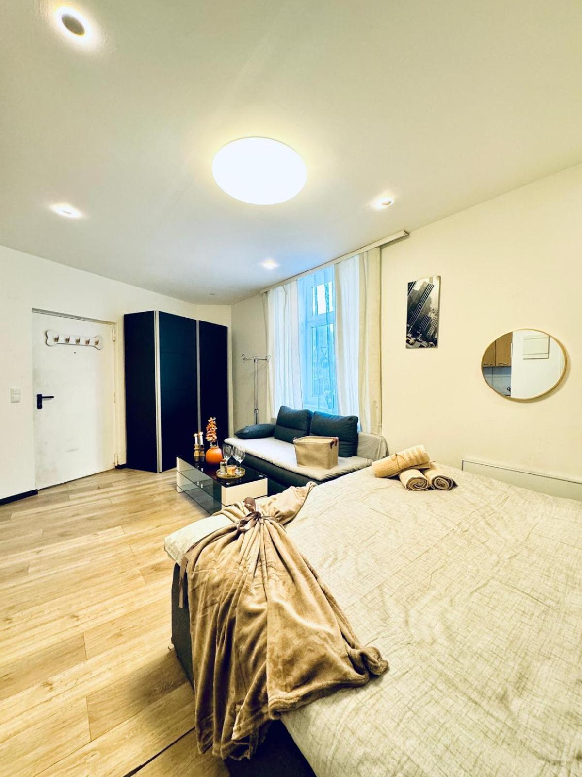 Central King Studio - 10 Mins Walk From Downtown Виена Екстериор снимка